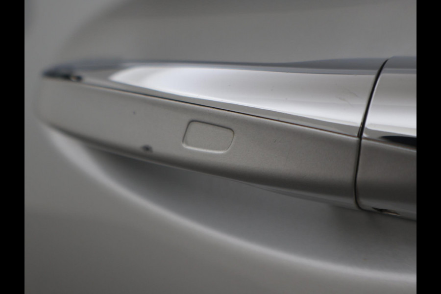 Mercedes-Benz A-Klasse 250e AMG SPORT + PANORAMA | MEMORY | TREKHAAK | SFEERVERLICHTING | CAMERA | STOELVERWARMING