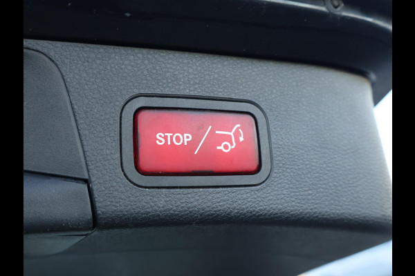 Mercedes-Benz C-Klasse Estate 180 AUT. PREMIUM PLUS + BREEDBEELD CARPLAY | PANO | SFEERVERLICHTING | TREKHAAK