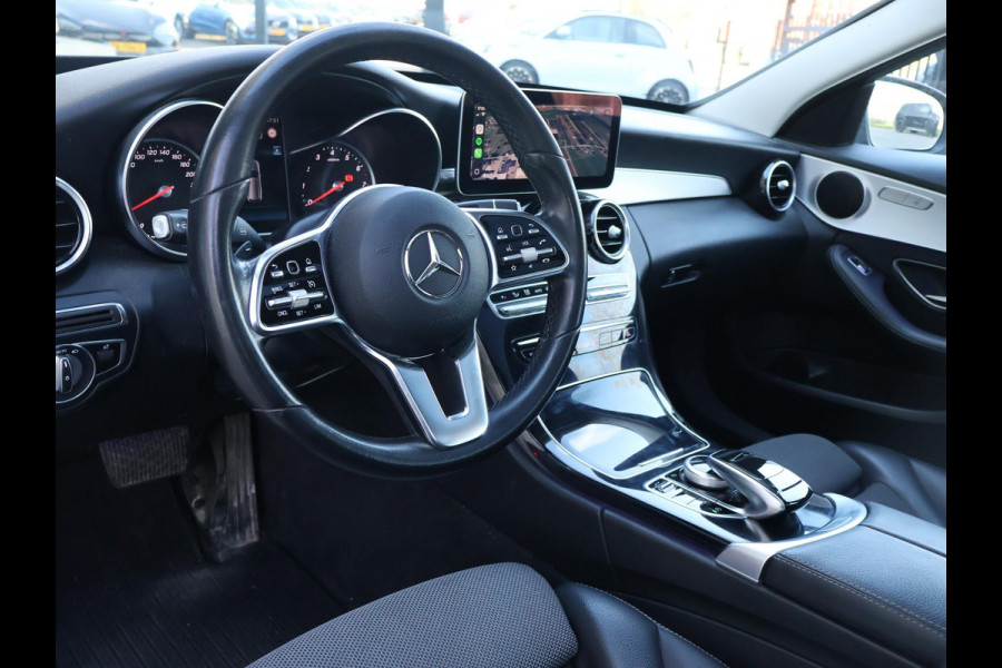 Mercedes-Benz C-Klasse Estate 180 AUT. PREMIUM PLUS + BREEDBEELD CARPLAY | PANO | SFEERVERLICHTING | TREKHAAK