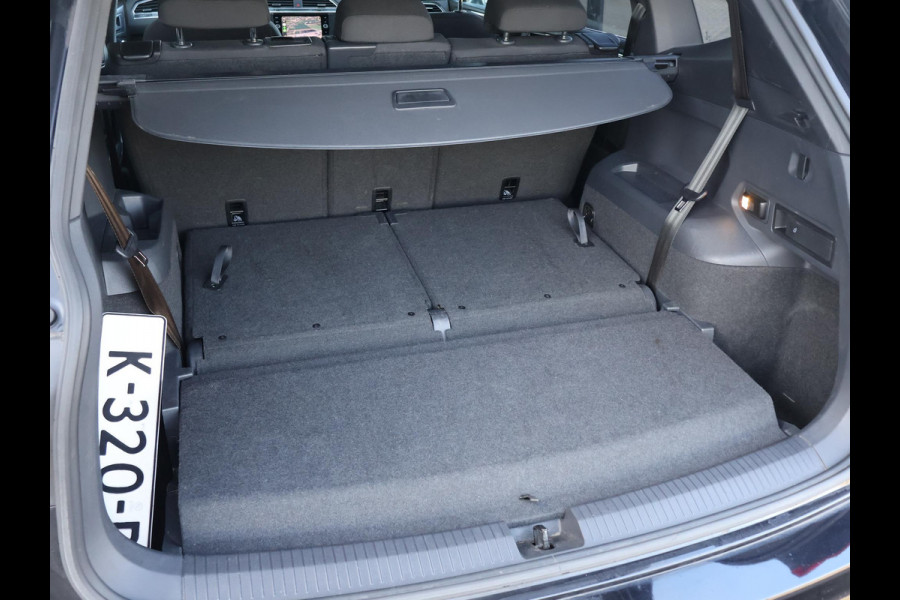 Volkswagen Tiguan Allspace 1.5 TSI DSG 7-PERS. R-LINE + PANORAMA | DYNAUDIO | MASSAGE | VIRTUAL COCKPIT | ELEK. TREKHAAK | STOEL/STUURVERW. | CAMERA | 20 INCH