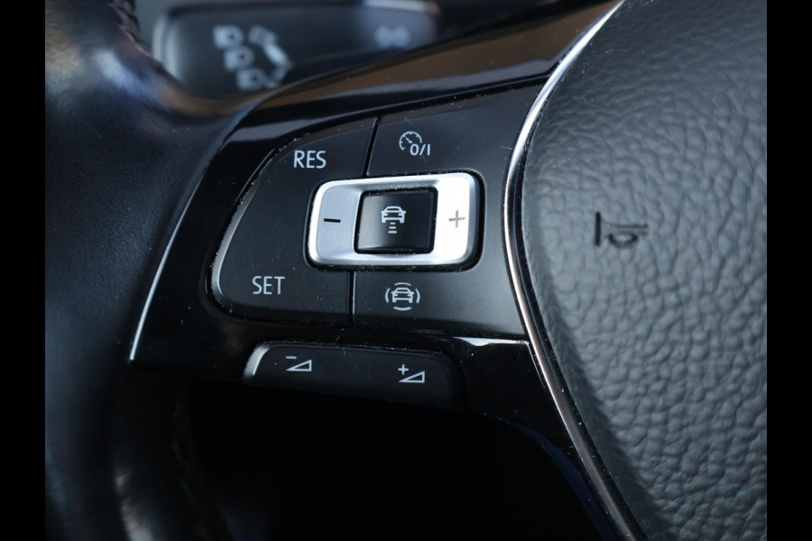 Volkswagen Tiguan Allspace 1.5 TSI DSG 7-PERS. R-LINE + PANORAMA | DYNAUDIO | MASSAGE | VIRTUAL COCKPIT | ELEK. TREKHAAK | STOEL/STUURVERW. | CAMERA | 20 INCH