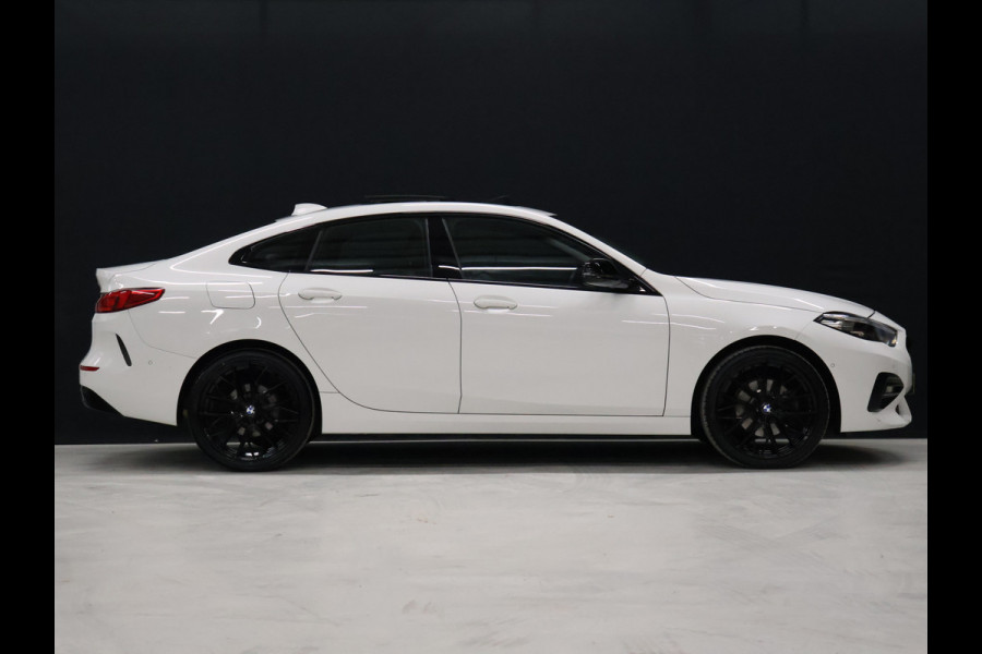 BMW 2 Serie Gran Coupé 218i High Executive Edition [SCHUIFKANTELDAK, HARMAN/KARDON, APPLE CARPLAY, ANDROID, CAMERA, STOELVERWARMING, CRUISE, CLIMATE, NIEUWSTAAT]