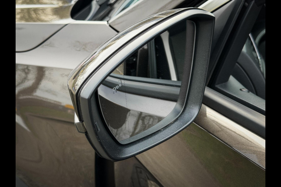 Volkswagen T-Roc 1.5 TSI Sport|Elek klep|Camera|LED|Virtual