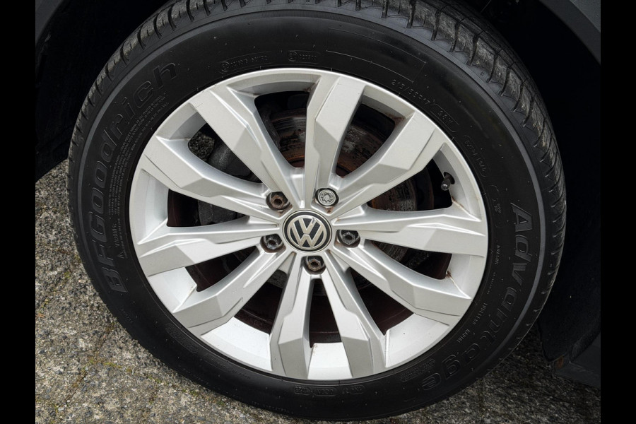 Volkswagen T-Roc 1.5 TSI Sport|Elek klep|Camera|LED|Virtual