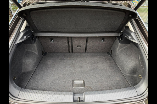 Volkswagen T-Roc 1.5 TSI Sport|Elek klep|Camera|LED|Virtual