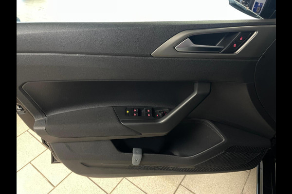 Volkswagen Polo 1.0 TSI Comfortline Business Executive AIRCO CLIMA NAVI CRUISE ADAPTIVE VELGEN PDC ZEER NETTE AUTO