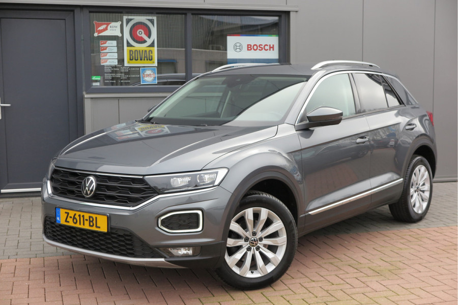Volkswagen T-Roc 1.5 TSI 150pk Sport, Led , Adaptive cruise, Keyless , Virtual cockpit, Lane assist, Side assist, Stoelverwarming, PDC , Achteruitrijcamera, Buitenspiegels inklapbaar, Carplay , DAB+ etc.