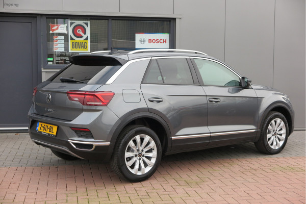 Volkswagen T-Roc 1.5 TSI 150pk Sport, Led , Adaptive cruise, Keyless , Virtual cockpit, Lane assist, Side assist, Stoelverwarming, PDC , Achteruitrijcamera, Buitenspiegels inklapbaar, Carplay , DAB+ etc.