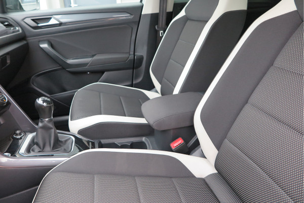 Volkswagen T-Roc 1.5 TSI 150pk Sport, Led , Adaptive cruise, Keyless , Virtual cockpit, Lane assist, Side assist, Stoelverwarming, PDC , Achteruitrijcamera, Buitenspiegels inklapbaar, Carplay , DAB+ etc.