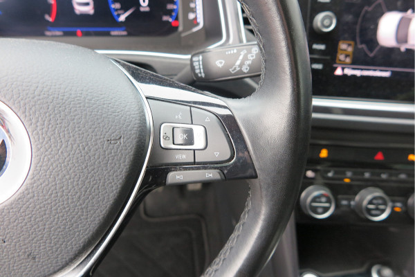 Volkswagen T-Roc 1.5 TSI 150pk Sport, Led , Adaptive cruise, Keyless , Virtual cockpit, Lane assist, Side assist, Stoelverwarming, PDC , Achteruitrijcamera, Buitenspiegels inklapbaar, Carplay , DAB+ etc.