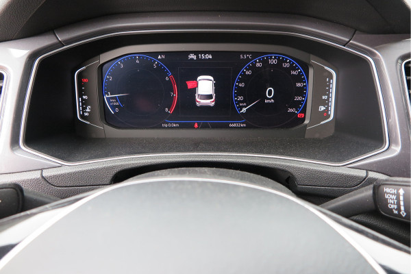 Volkswagen T-Roc 1.5 TSI 150pk Sport, Led , Adaptive cruise, Keyless , Virtual cockpit, Lane assist, Side assist, Stoelverwarming, PDC , Achteruitrijcamera, Buitenspiegels inklapbaar, Carplay , DAB+ etc.