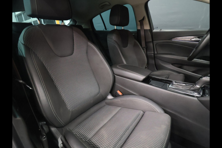 Opel Insignia Grand Sport 1.5 Turbo Business Executive [APPLE CARPLAY, ANDROID, STUURVERWARMING, ADAPTIVE CRUISE, CAMERA, STOELVERWARMING, KEYLESS ENTRY, CLIMATE, NIEUWSTAAT]