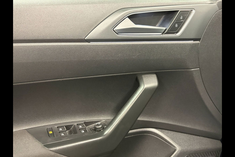 Volkswagen Taigo 1.5 TSI R-Line*Auto*Pano*Virtual Dasboard*Apple Carplay*Camera*Airco*Cruise-Control*