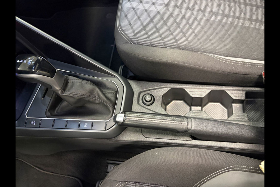 Volkswagen Taigo 1.5 TSI R-Line*Auto*Pano*Virtual Dasboard*Apple Carplay*Camera*Airco*Cruise-Control*