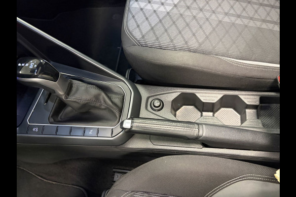 Volkswagen Taigo 1.5 TSI R-Line*Auto*Pano*Virtual Dasboard*Apple Carplay*Camera*Airco*Cruise-Control*