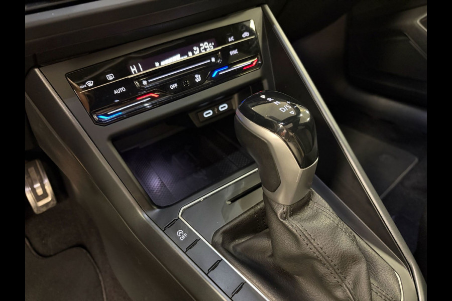 Volkswagen Taigo 1.5 TSI R-Line*Auto*Pano*Virtual Dasboard*Apple Carplay*Camera*Airco*Cruise-Control*