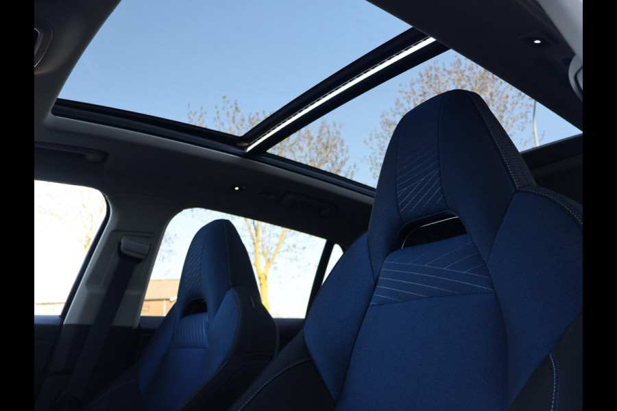 Lynk & Co 01 1.5 HYBRID 261 PK AUT. + TREKHAAK | 360 CAMERA PANORAMA | SFEERVERLICHTING | ADAPTIVE CRUISE | FULL LED