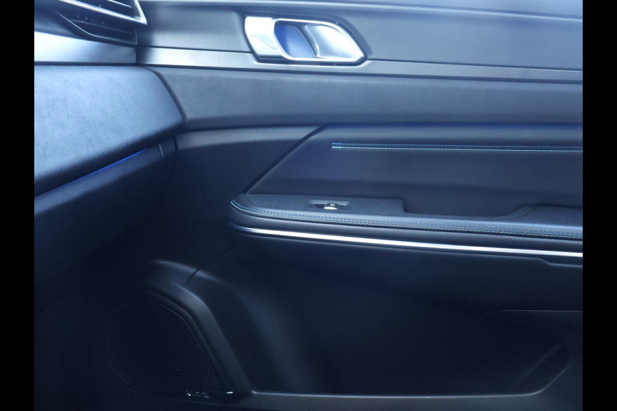 Lynk & Co 01 1.5 HYBRID 261 PK AUT. + TREKHAAK | 360 CAMERA PANORAMA | SFEERVERLICHTING | ADAPTIVE CRUISE | FULL LED