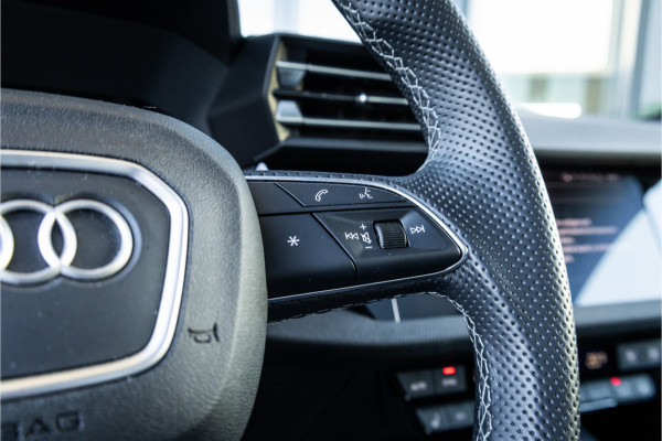 Audi A3 Sportback 35 TFSI S edition - S Line | Panorama | Sonos | Memory