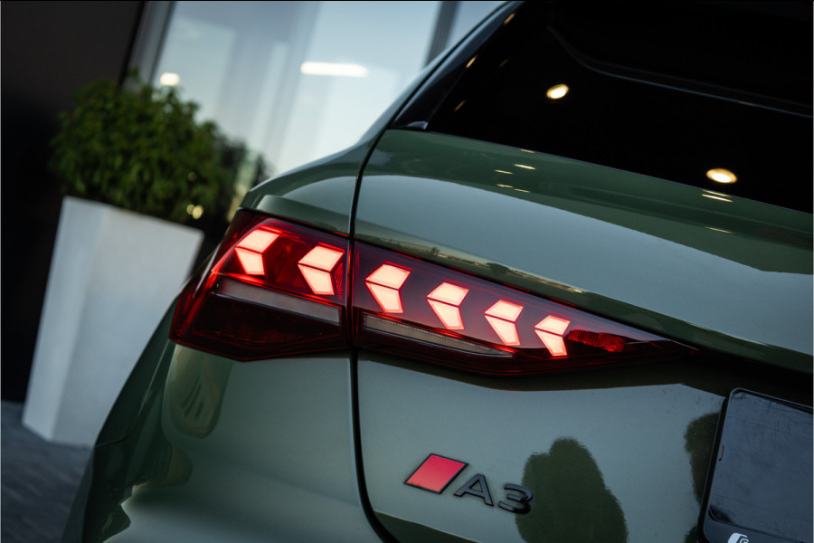 Audi A3 Sportback 35 TFSI S edition - S Line | Panorama | Sonos | Memory
