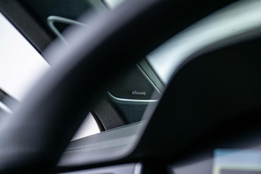 Volkswagen Touareg 3.0 TSI eHybrid R 4M Nightvision DynAudio Trekhaak