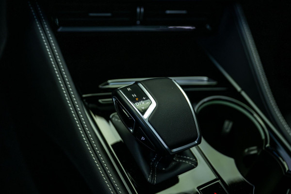 Volkswagen Touareg 3.0 TSI eHybrid R 4M Nightvision DynAudio Trekhaak