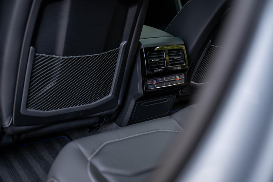 Volkswagen Touareg 3.0 TSI eHybrid R 4M Nightvision DynAudio Trekhaak