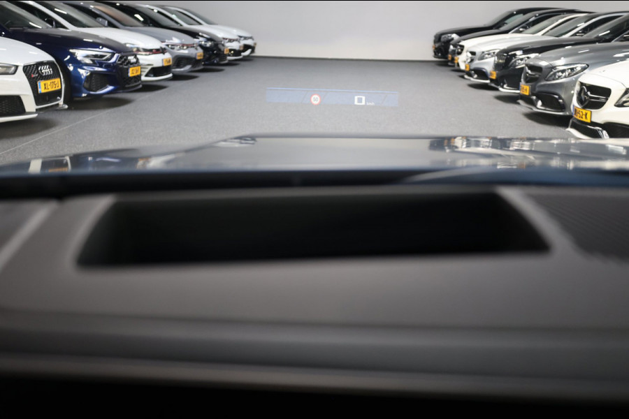 BMW 5 Serie Touring M5 950+PK BTW/AKRAPOVIC OPF DELETED/CARBON M-PERFORMANCE/EVENTURI/22” VOSSEN/B&W/PANO/HUD/12 MND GARANTIE!