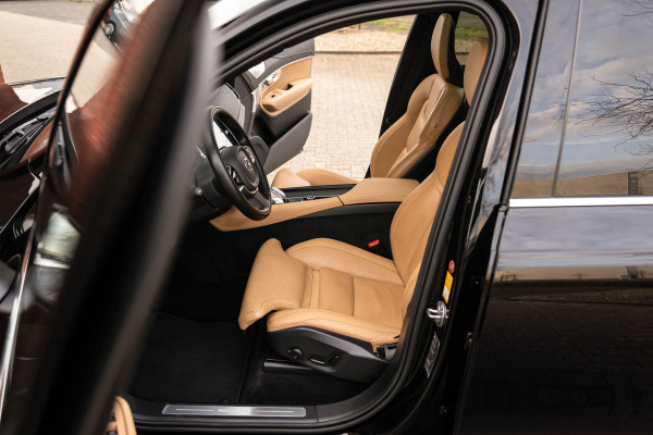 Volvo XC90 2.0 T8 Recharge AWD Ultimate Bright B&W Four-C VOL