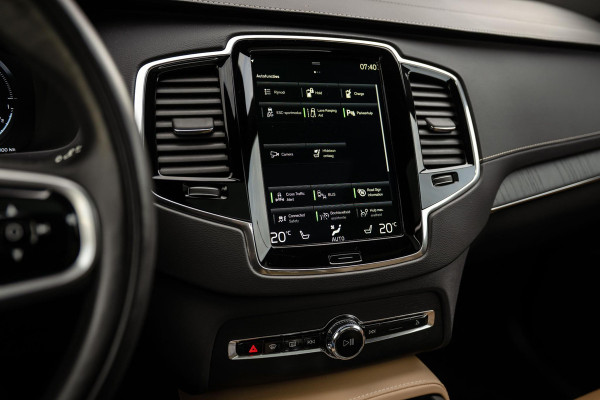 Volvo XC90 2.0 T8 Recharge AWD Ultimate Bright B&W Four-C VOL