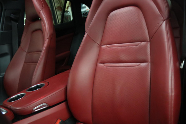 Porsche Panamera Sport Turismo 2.9 4 E-Hybrid PANO/DEALERGARANTIE/CARPLAY/KEYLESS/NAVI/VOL