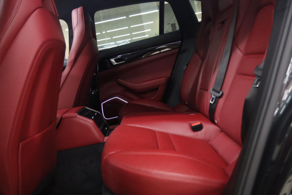 Porsche Panamera Sport Turismo 2.9 4 E-Hybrid PANO/DEALERGARANTIE/CARPLAY/KEYLESS/NAVI/VOL