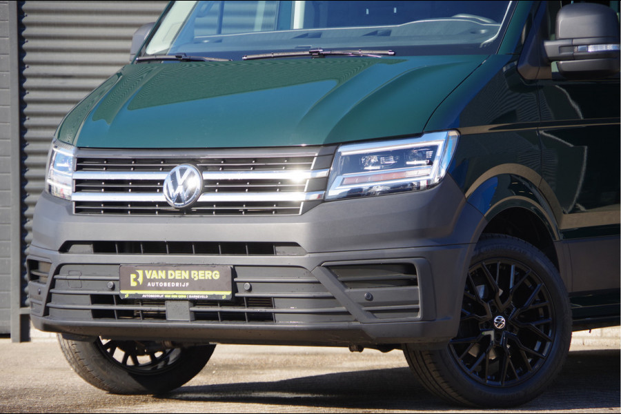 Volkswagen Crafter 35 2.0 TDI L3H2 DC-5P, 140PK AUT. LED, TREKHAAK, STOELVERWARMING, STANDKACHEL, CAMERA, PARKEERSENSOREN, AIRCO, CARPLAY, DUBBELE
