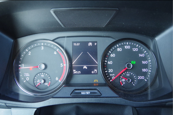 Volkswagen Crafter 35 2.0 TDI L3H2 DC-5P, 140PK AUT. LED, TREKHAAK, STOELVERWARMING, STANDKACHEL, CAMERA, PARKEERSENSOREN, AIRCO, CARPLAY, DUBBELE