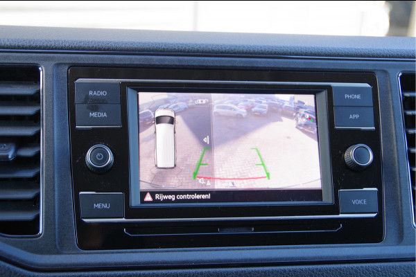 Volkswagen Crafter 35 2.0 TDI L3H2 DC-5P, 140PK AUT. LED, TREKHAAK, STOELVERWARMING, STANDKACHEL, CAMERA, PARKEERSENSOREN, AIRCO, CARPLAY, DUBBELE