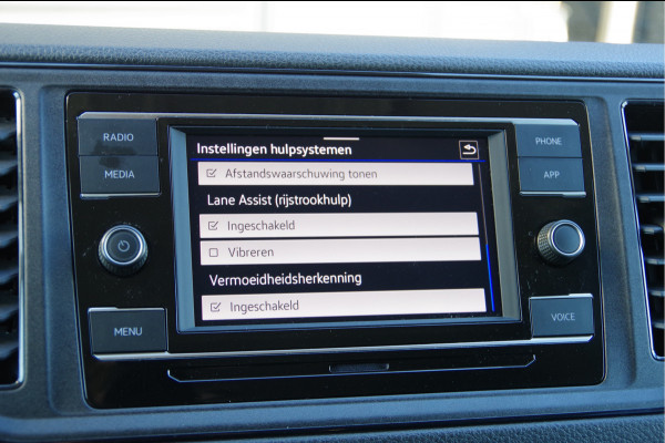 Volkswagen Crafter 35 2.0 TDI L3H2 DC-5P, 140PK AUT. LED, TREKHAAK, STOELVERWARMING, STANDKACHEL, CAMERA, PARKEERSENSOREN, AIRCO, CARPLAY, DUBBELE