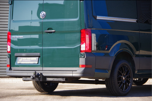 Volkswagen Crafter 35 2.0 TDI L3H2 DC-5P, 140PK AUT. LED, TREKHAAK, STOELVERWARMING, STANDKACHEL, CAMERA, PARKEERSENSOREN, AIRCO, CARPLAY, DUBBELE