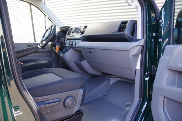 Volkswagen Crafter 35 2.0 TDI L3H2 DC-5P, 140PK AUT. LED, TREKHAAK, STOELVERWARMING, STANDKACHEL, CAMERA, PARKEERSENSOREN, AIRCO, CARPLAY, DUBBELE