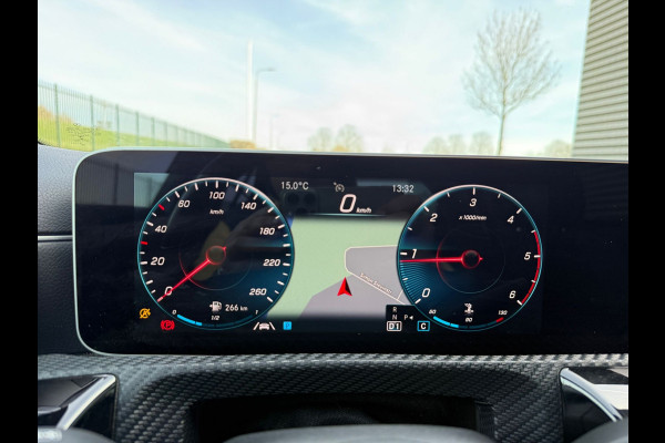 Mercedes-Benz A-Klasse 180 d Launch Edition 1e eigenaar