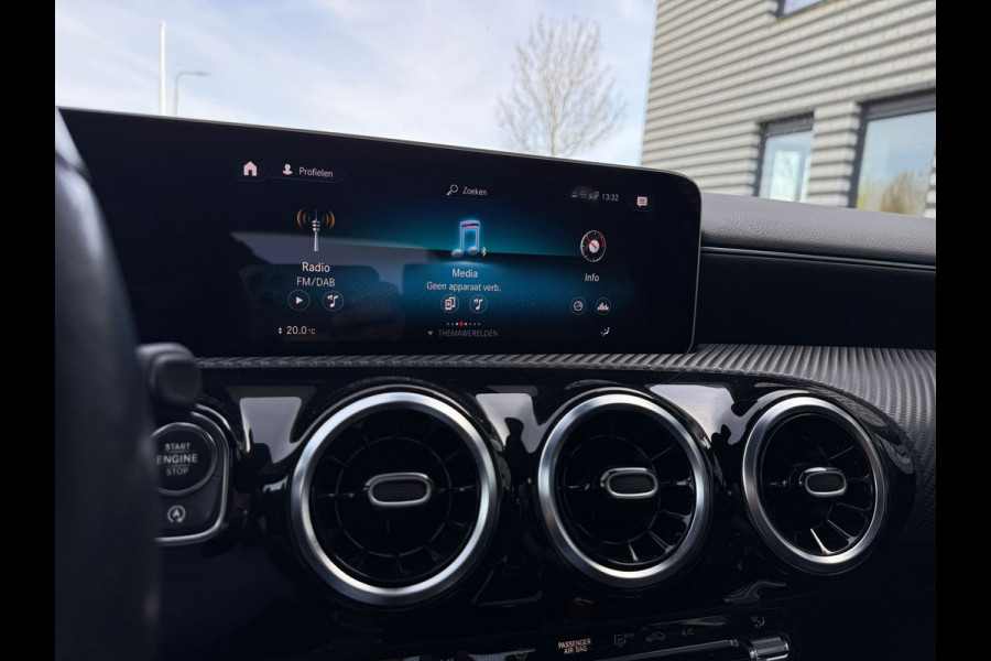 Mercedes-Benz A-Klasse 180 d Launch Edition 1e eigenaar