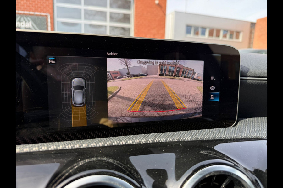 Mercedes-Benz A-Klasse 180 d Launch Edition 1e eigenaar