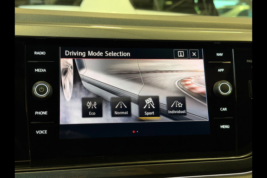 Volkswagen Polo 2.0 TSI GTI|PANO|BOMVOL!