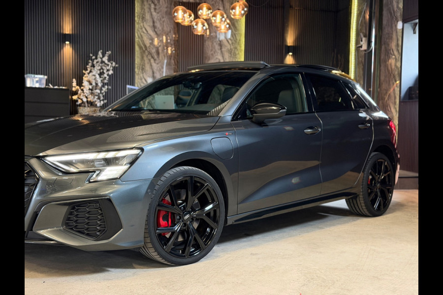 Audi A3 Sportback 45 TFSI e Competition|3X S-Line|PANO|FULL OPTIONS