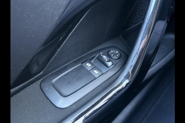 Peugeot 208 1.2 PureTech Active Navi|Airco|Cruise|Carplay|Elek ramen|D-riem v.v. in 2023|N.A.P|APK tot 06-2026