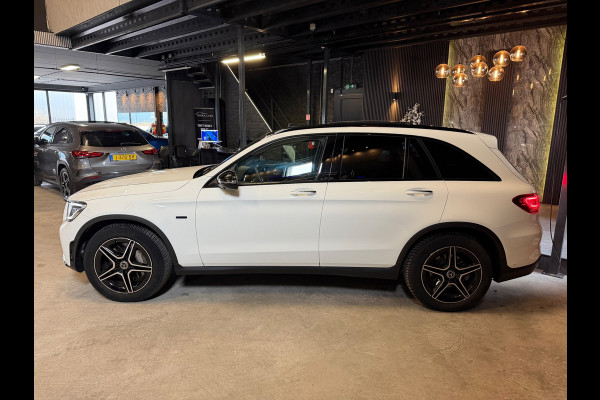 Mercedes-Benz GLC 300e 4MATIC AMG|PANO|MEMORY|HUD|FULL OPTIONS