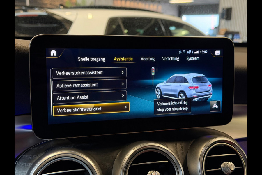 Mercedes-Benz GLC 300e 4MATIC AMG|PANO|MEMORY|HUD|FULL OPTIONS