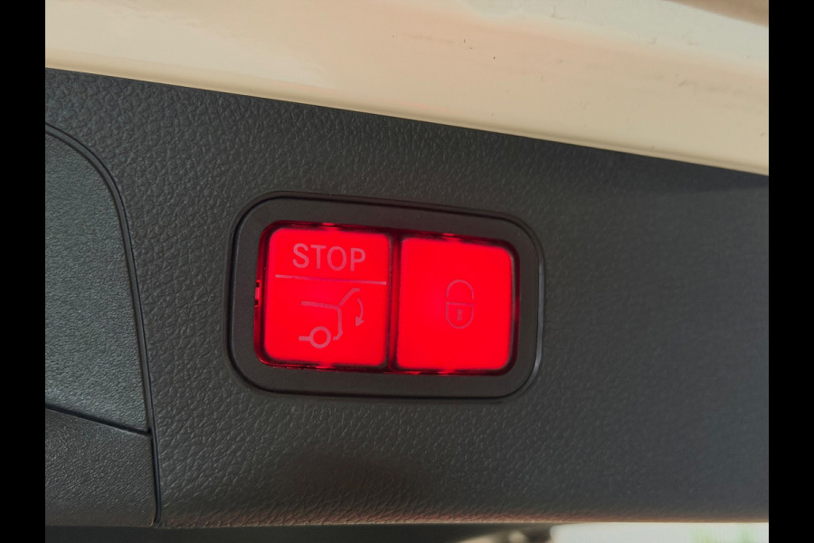 Mercedes-Benz GLC 300e 4MATIC AMG|PANO|MEMORY|HUD|FULL OPTIONS