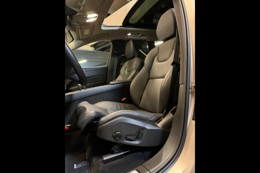 Volvo XC60 2.0 T6 Plug-in hybrid AWD Ultimate Dark|Bomvol!