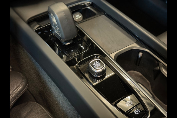 Volvo XC60 2.0 T6 Plug-in hybrid AWD Ultimate Dark|Bomvol!