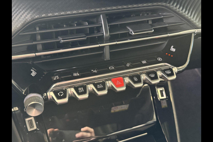 Peugeot e-2008 EV GT Pack 50 kWh | 3 fase | SOH 96,1% | Panoramadak | Prijs is rijklaar